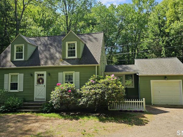 63 Moravia, Avon, CT 06001