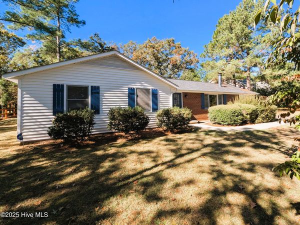 290 Diamondhead Drive S, Pinehurst, NC 28374