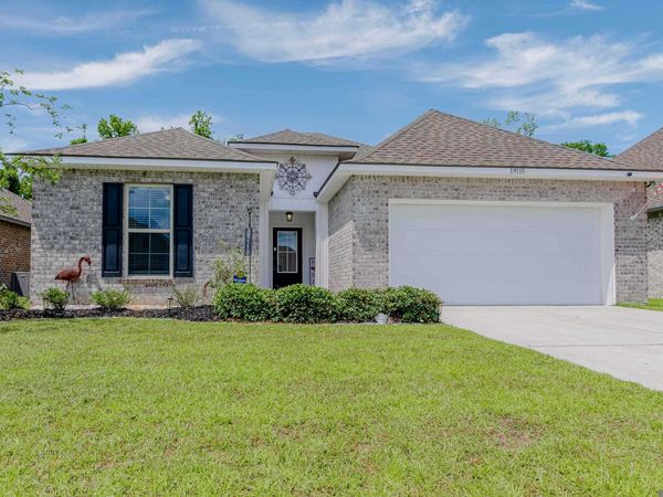 39110 Forestwood Ave, Gonzales, LA 70737