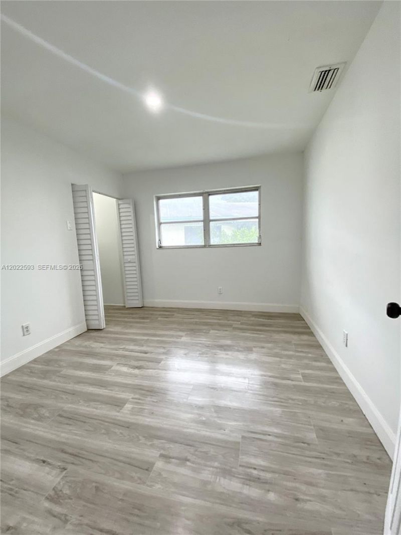 3000 NW 5th Ter, Unit 129, Pompano Beach, FL 33064 Photo
