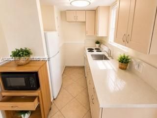 326 Polk St , Unit 2, Hollywood, FL 33019 Photo