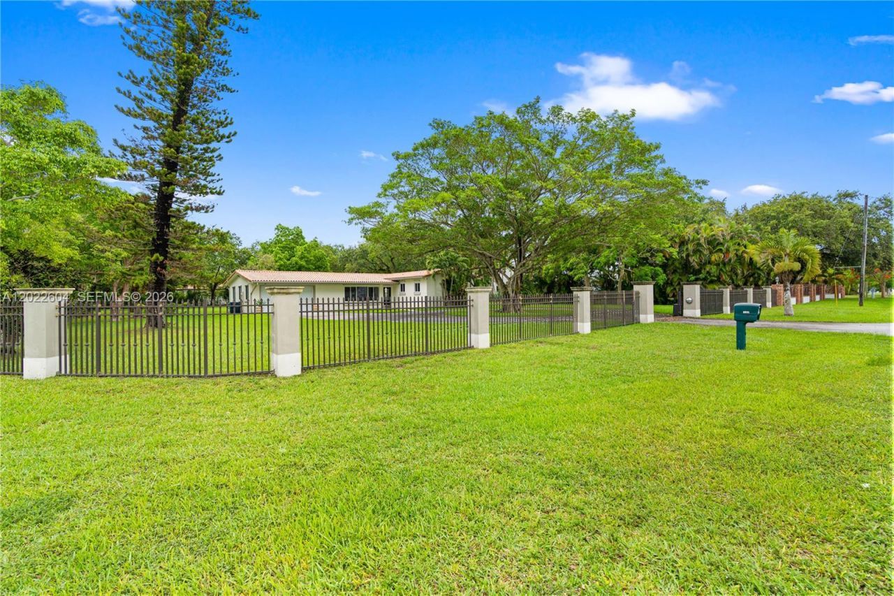 6801 SW 102nd Ave, Miami, FL 33173 Photo