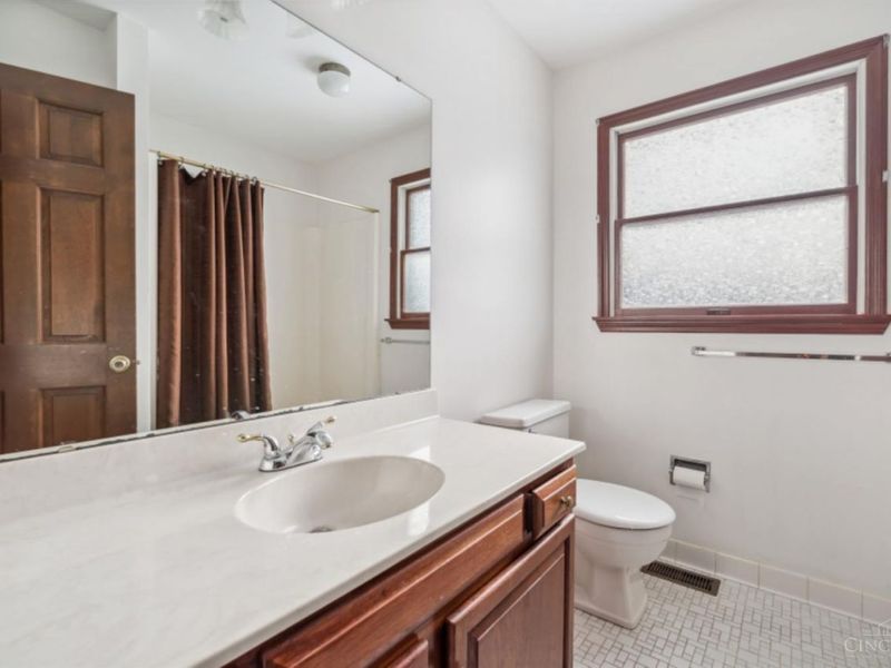 7489 Fitzroy Court, West Chester, OH 45241 Photo 28