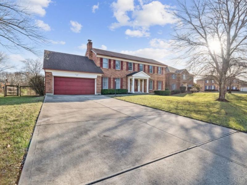 7489 Fitzroy Court, West Chester, OH 45241 Photo 3