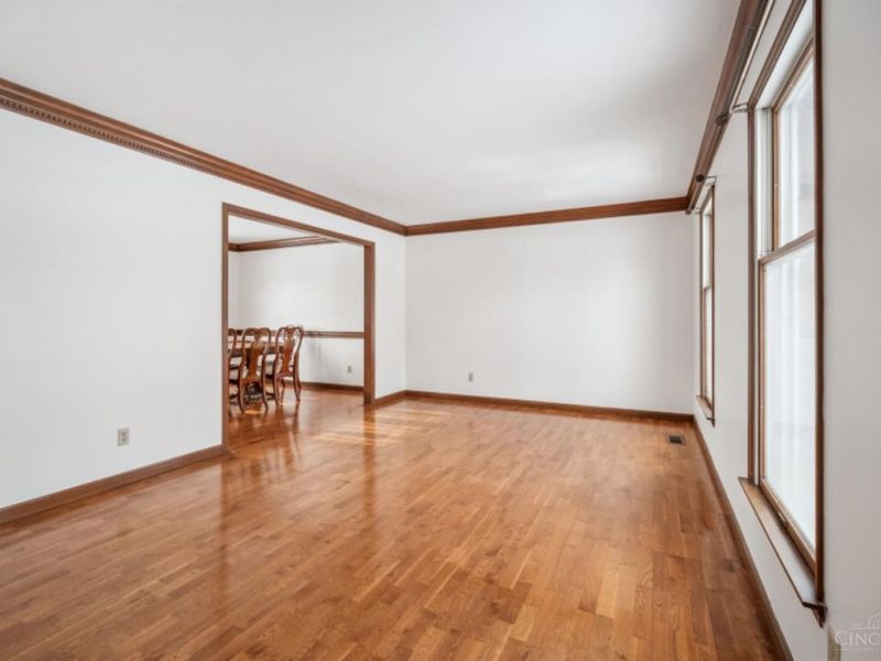 7489 Fitzroy Court, West Chester, OH 45241 Photo 6