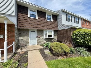 207 Highbridge Street, Unit 9, Fayetteville, NY 13066