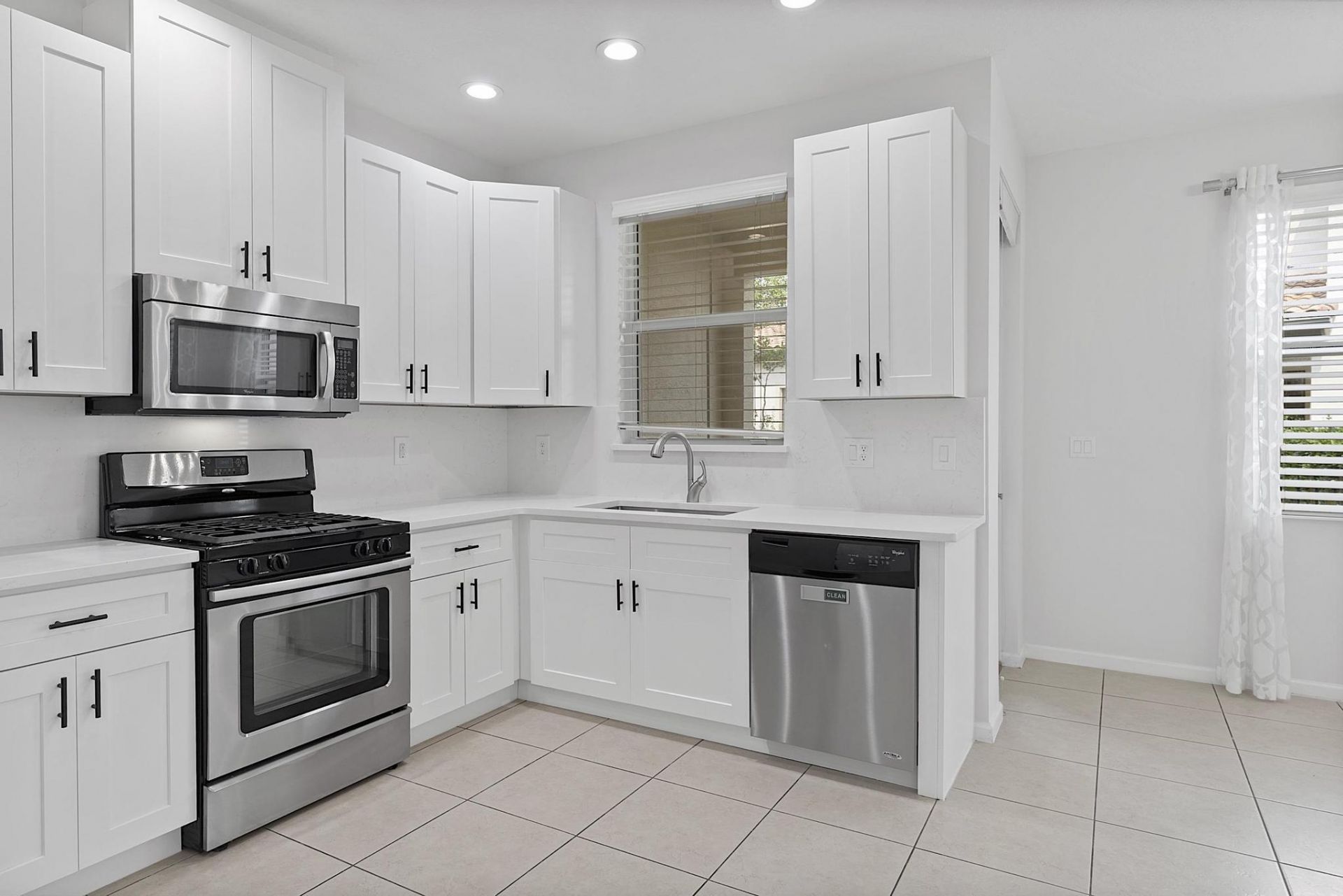 3330 NW 124th Way, Sunrise, FL 33323 Photo