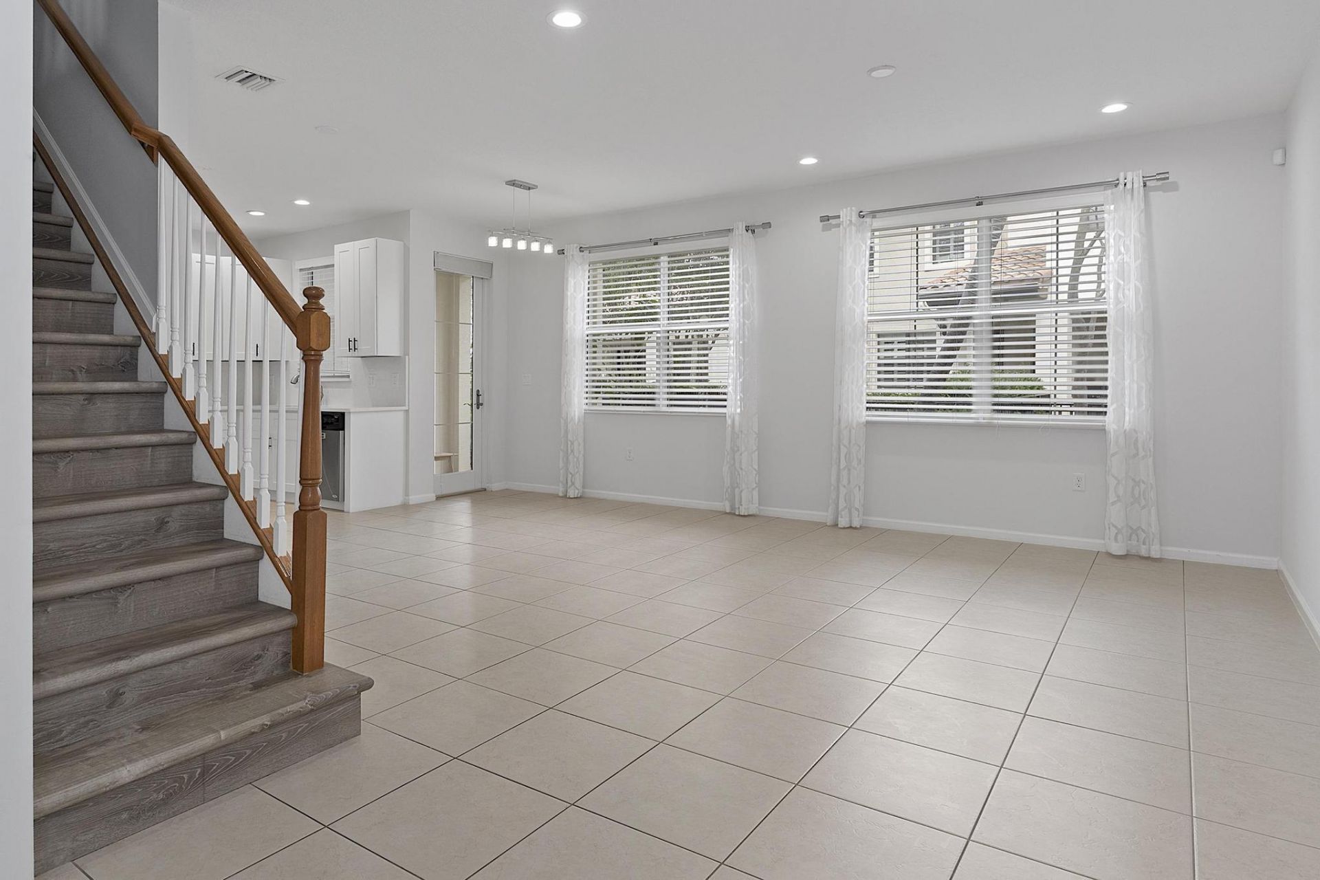3330 NW 124th Way, Sunrise, FL 33323 Photo