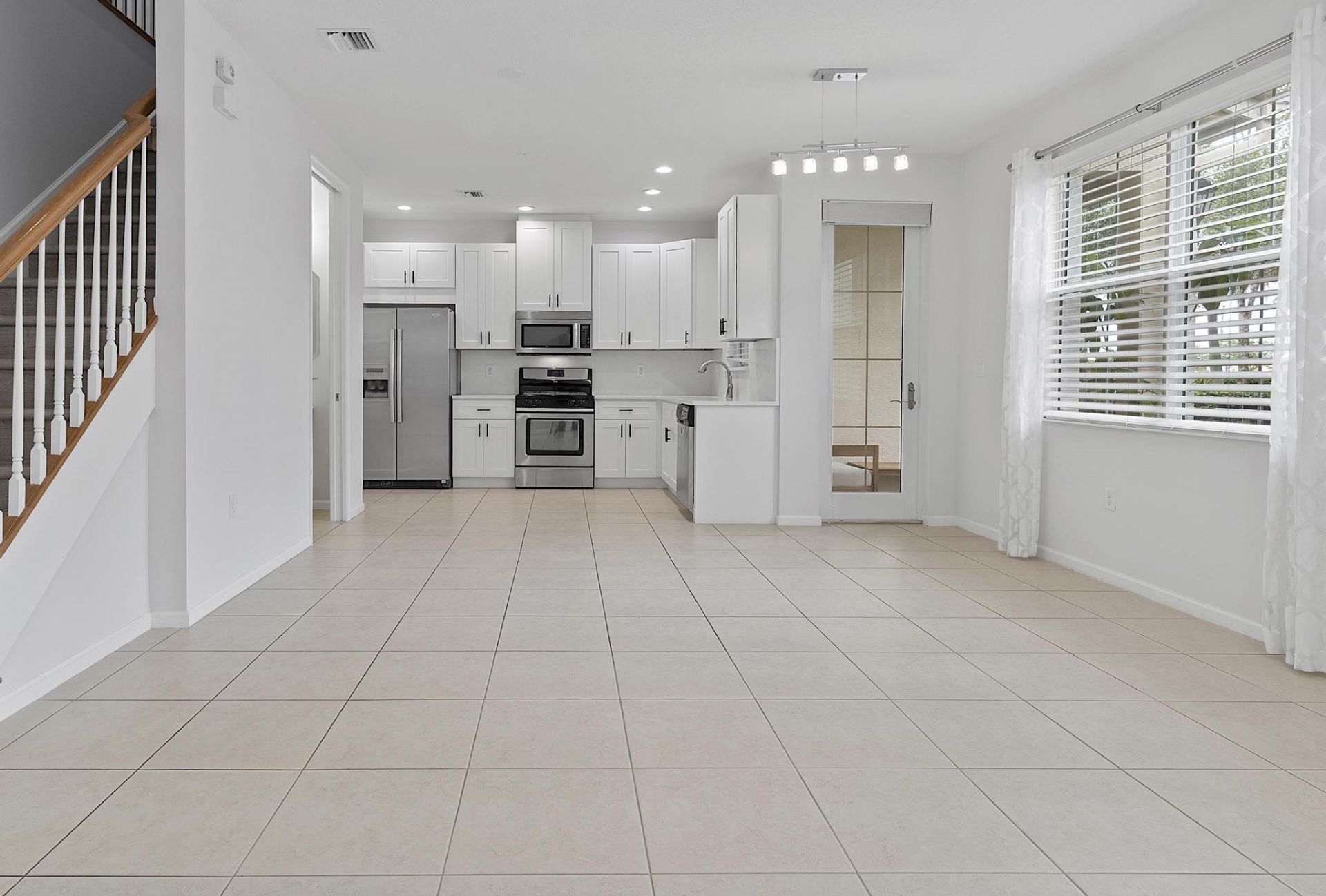 3330 NW 124th Way, Sunrise, FL 33323 Photo