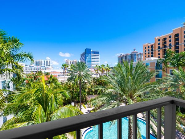 720 S Sapodilla, Unit 502, West Palm Beach, FL 33401