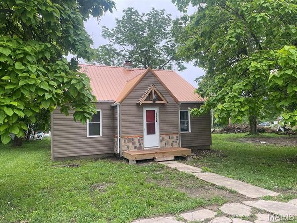204 East McClurg Ave , Richland, MO 65556