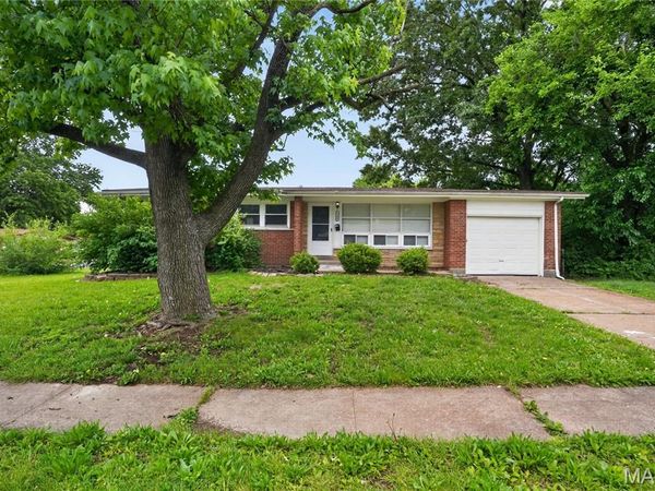 1500 Highmont Drive , St Louis, MO 63136