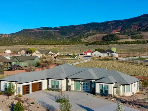1531 S LAURA CIR , Parowan, UT 84761