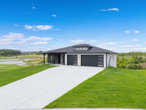 4904 Noble Drive NW, Rochester, MN 55901