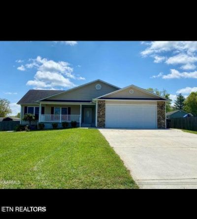 36 Hunter Drive, Crossville, TN 38555 Main Photo