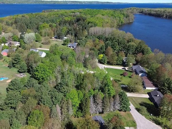 Lakeside Drive, Alden, MI 49612