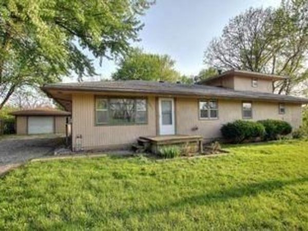 22211 E BLUE MILLS Road, Independence, MO 64058