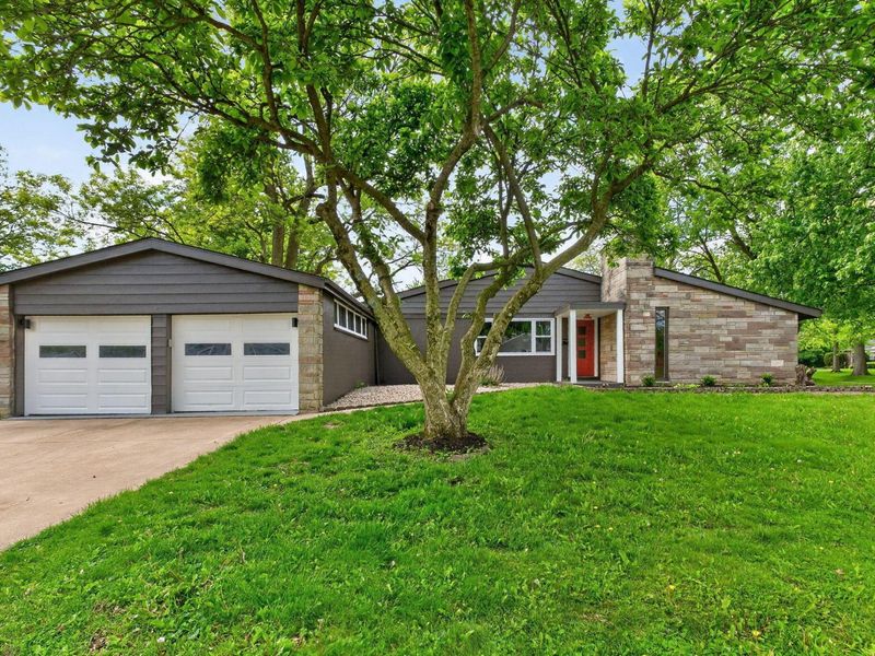 825 W 8th Street, Marysville, OH 43040 Photo 1