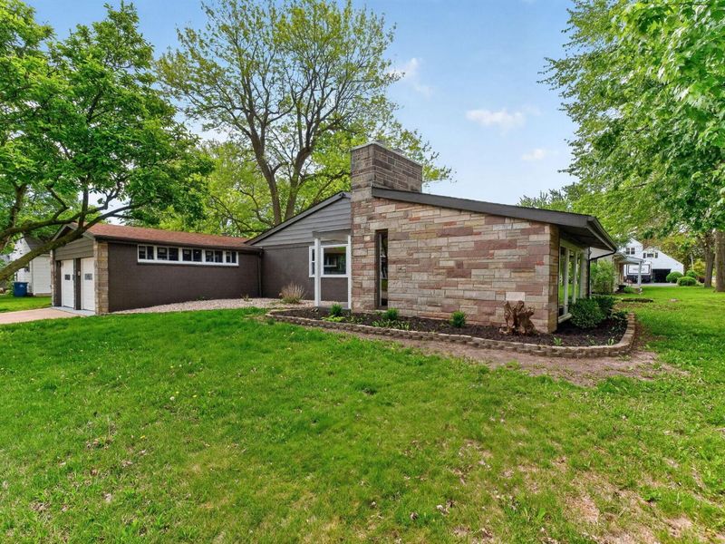 825 W 8th Street, Marysville, OH 43040 Photo 3