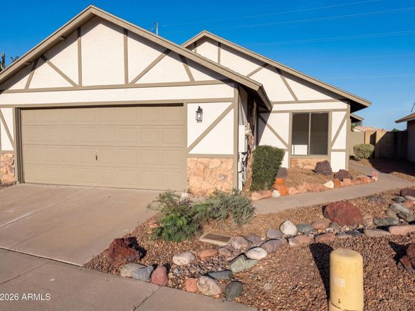 11820 N 66TH Drive, Glendale, AZ 85304