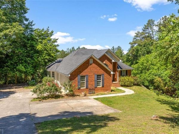 45 The Trail SE, Lindale, GA 30147