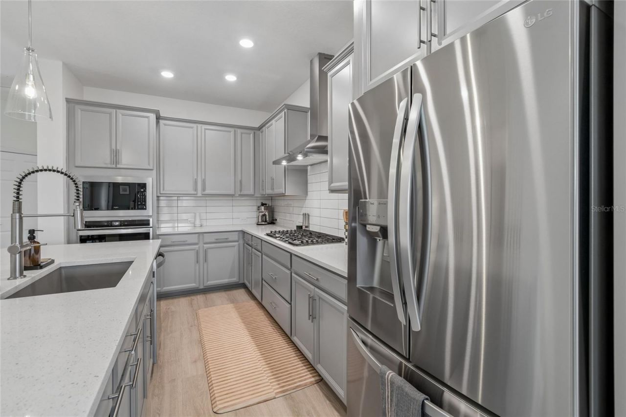 5722 Silver Sun Dr, Apollo Beach, FL 33572 Photo