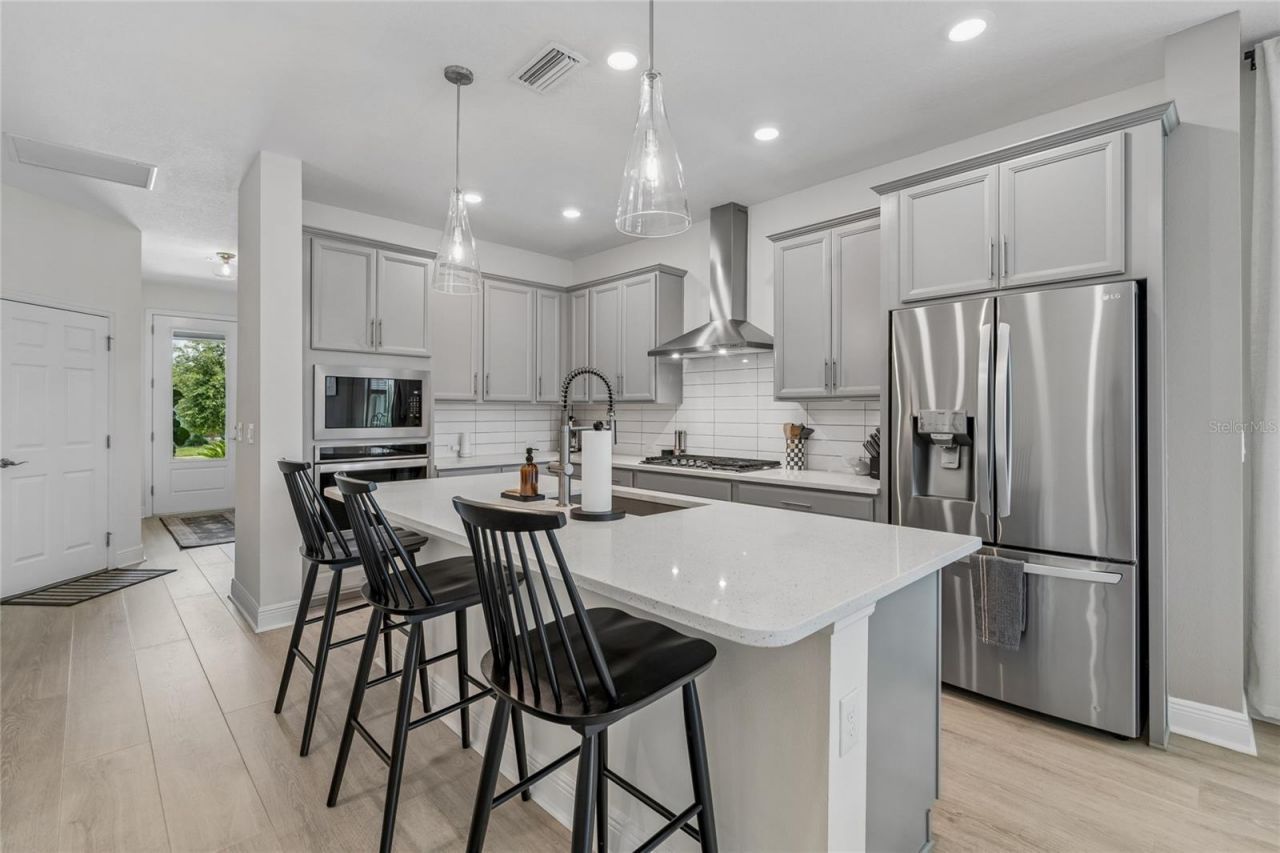 5722 Silver Sun Dr, Apollo Beach, FL 33572 Photo
