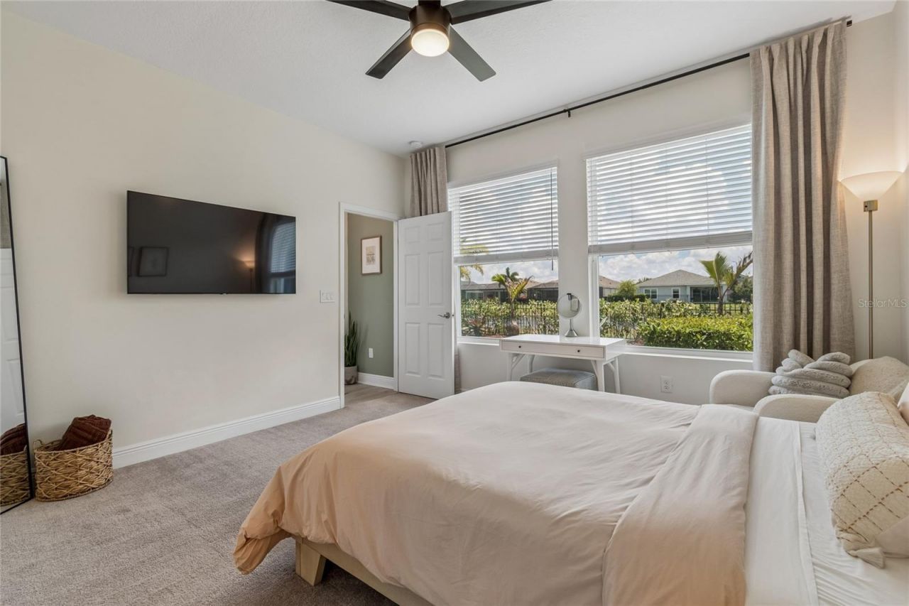 5722 Silver Sun Dr, Apollo Beach, FL 33572 Photo