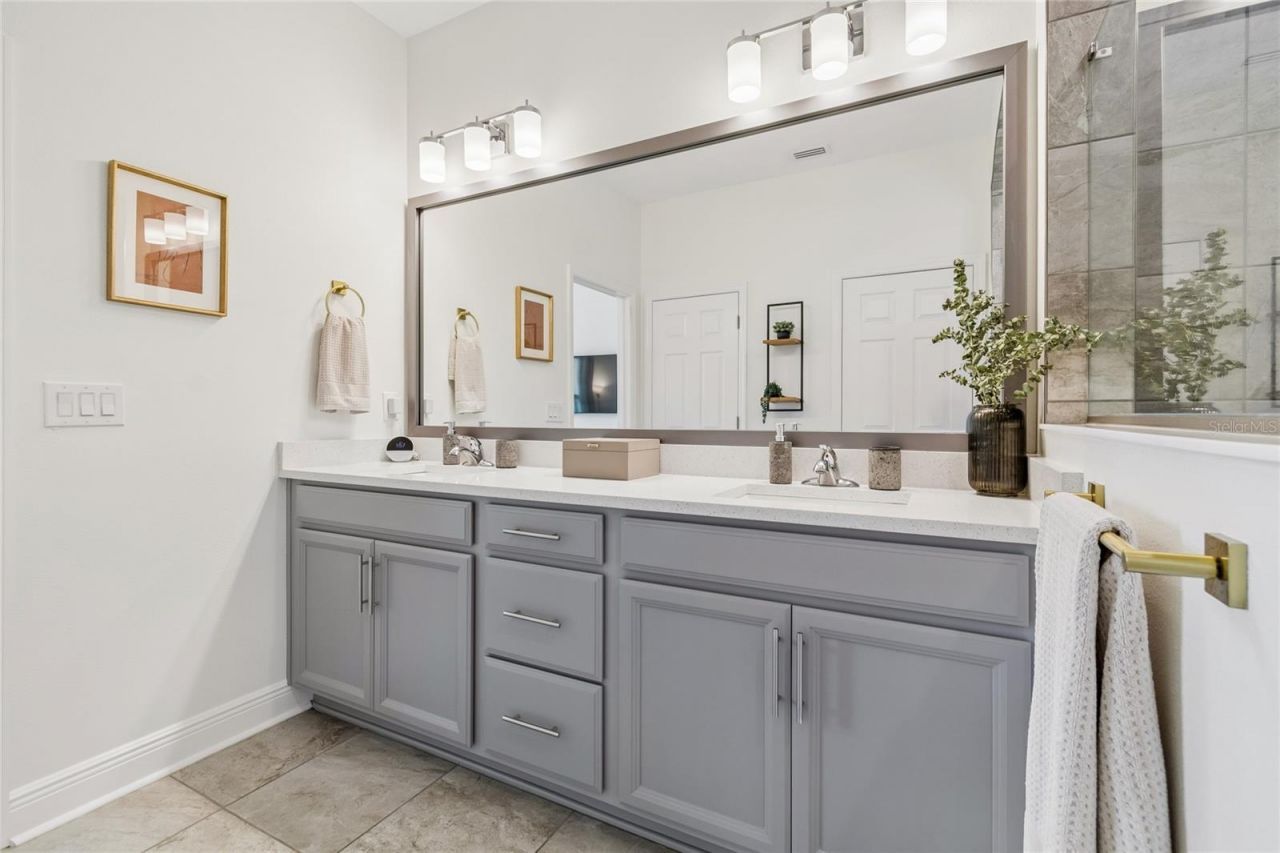 5722 Silver Sun Dr, Apollo Beach, FL 33572 Photo