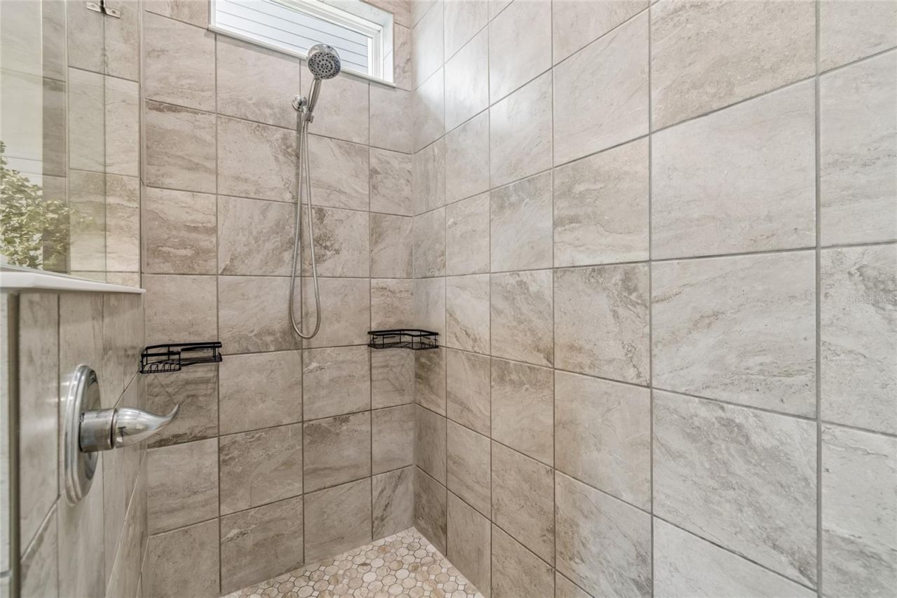 5722 Silver Sun Dr, Apollo Beach, FL 33572 Photo