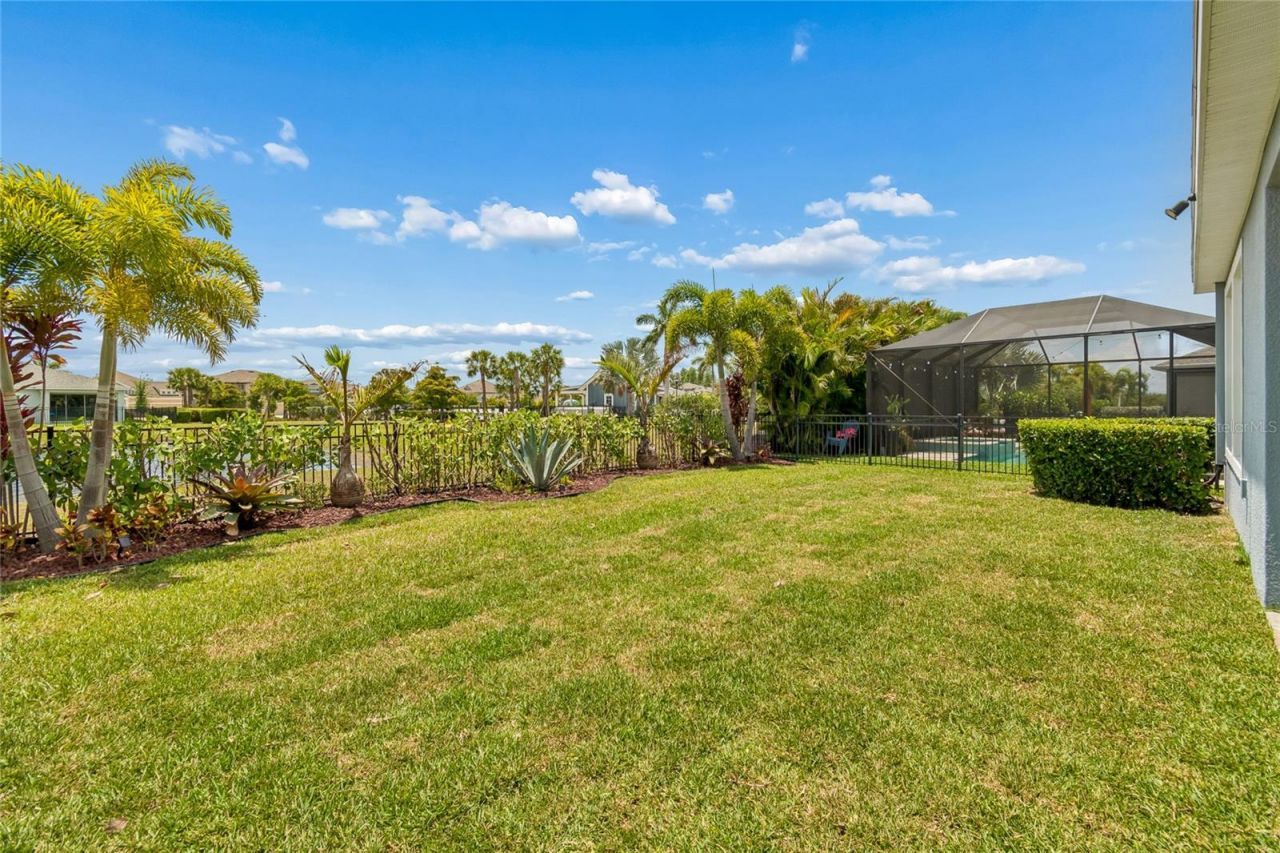 5722 Silver Sun Dr, Apollo Beach, FL 33572 Photo