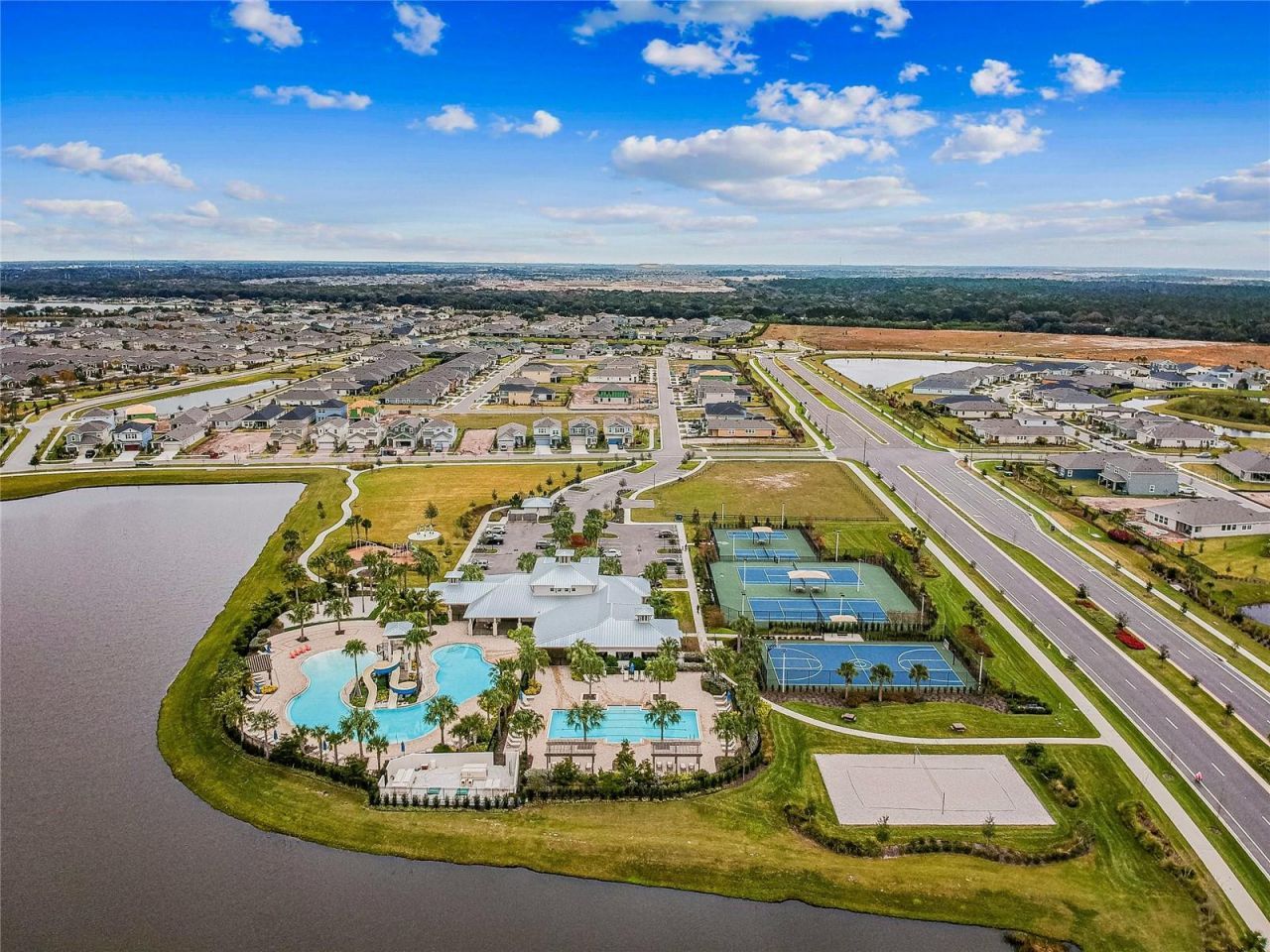 5722 Silver Sun Dr, Apollo Beach, FL 33572 Photo