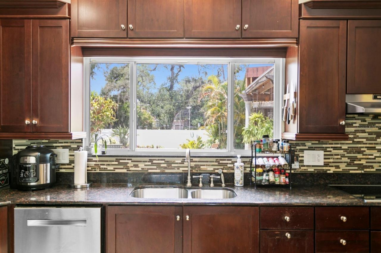 4521 W Watrous Avenue , Tampa, FL 33629 Photo