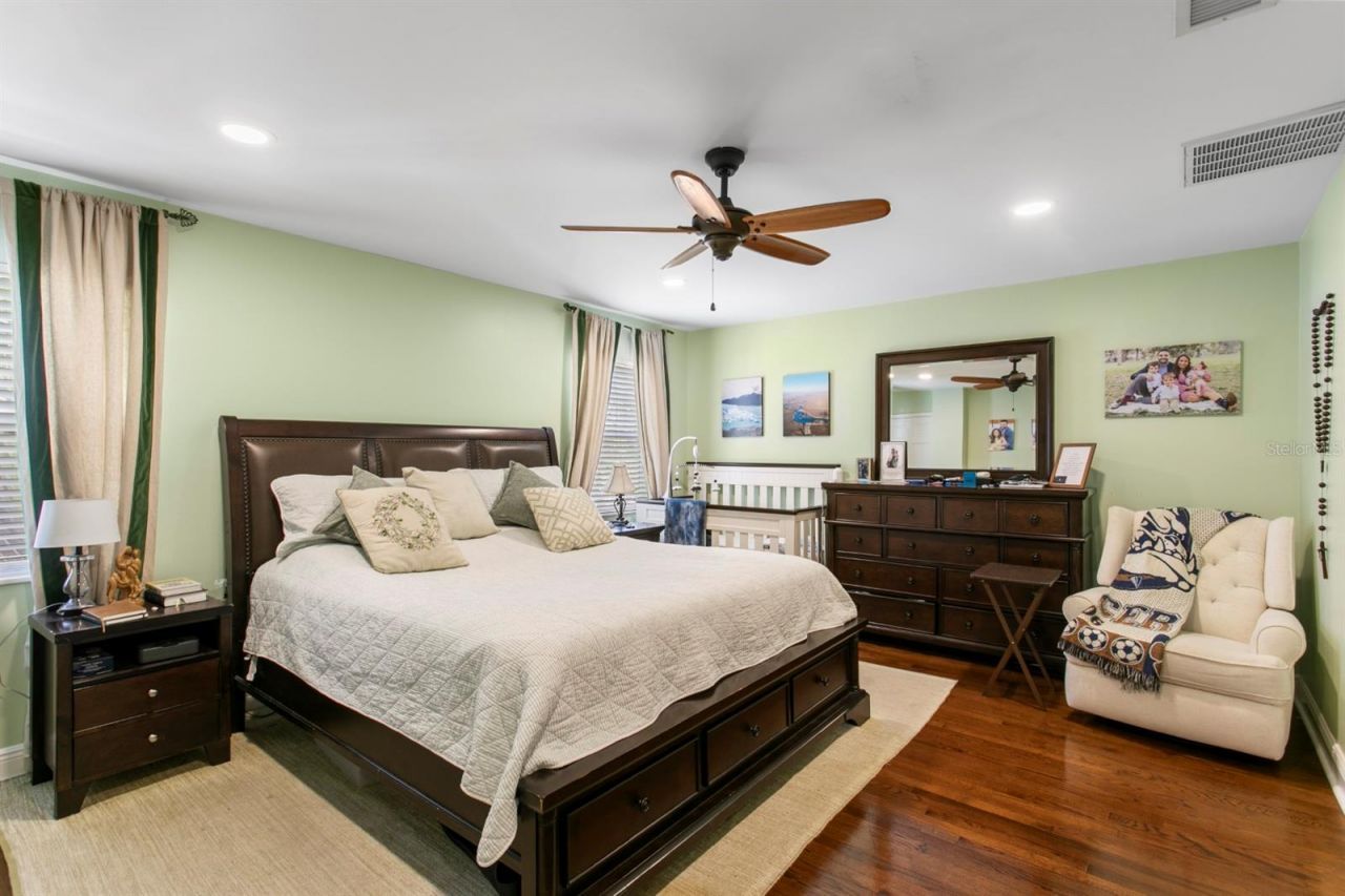 4521 W Watrous Avenue , Tampa, FL 33629 Photo