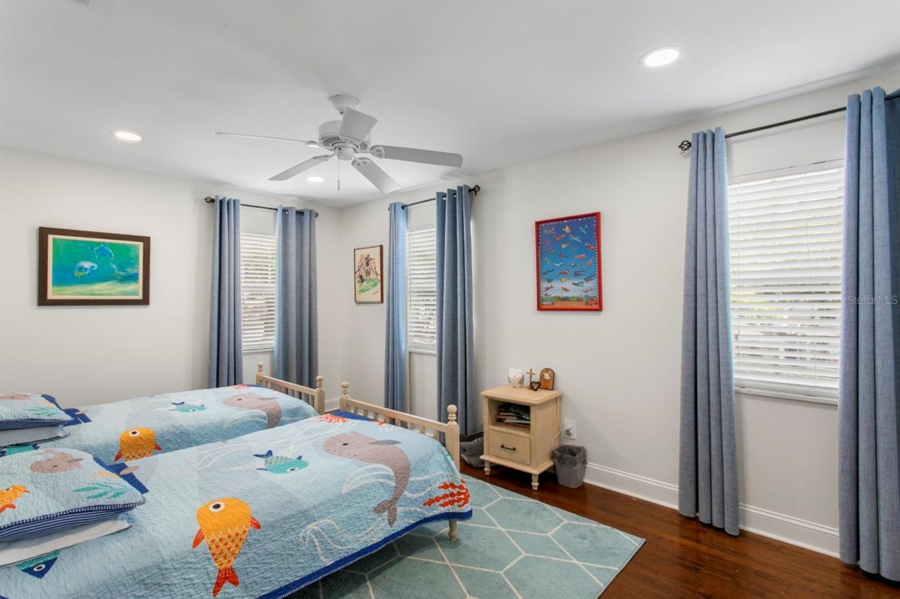 4521 W Watrous Avenue , Tampa, FL 33629 Photo