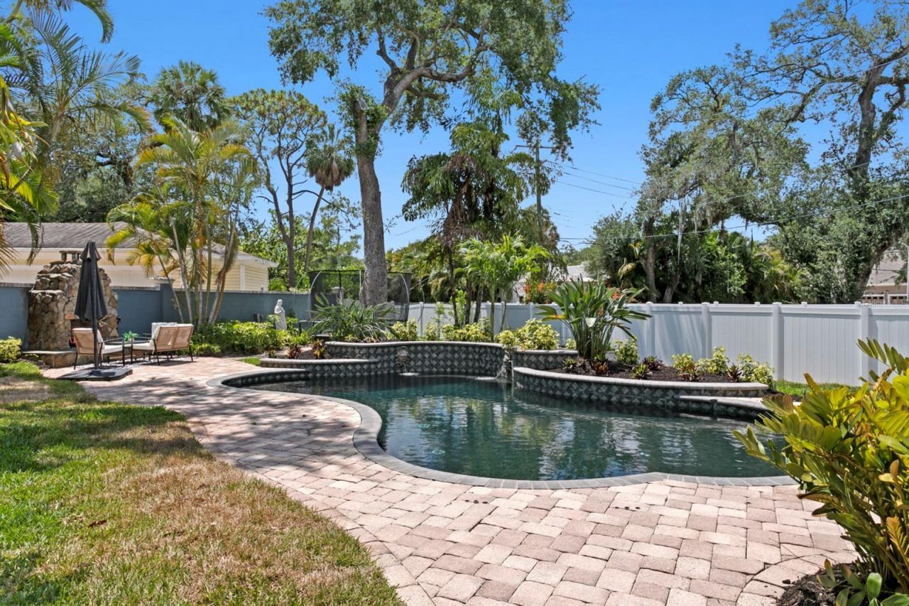 4521 W Watrous Avenue , Tampa, FL 33629 Photo