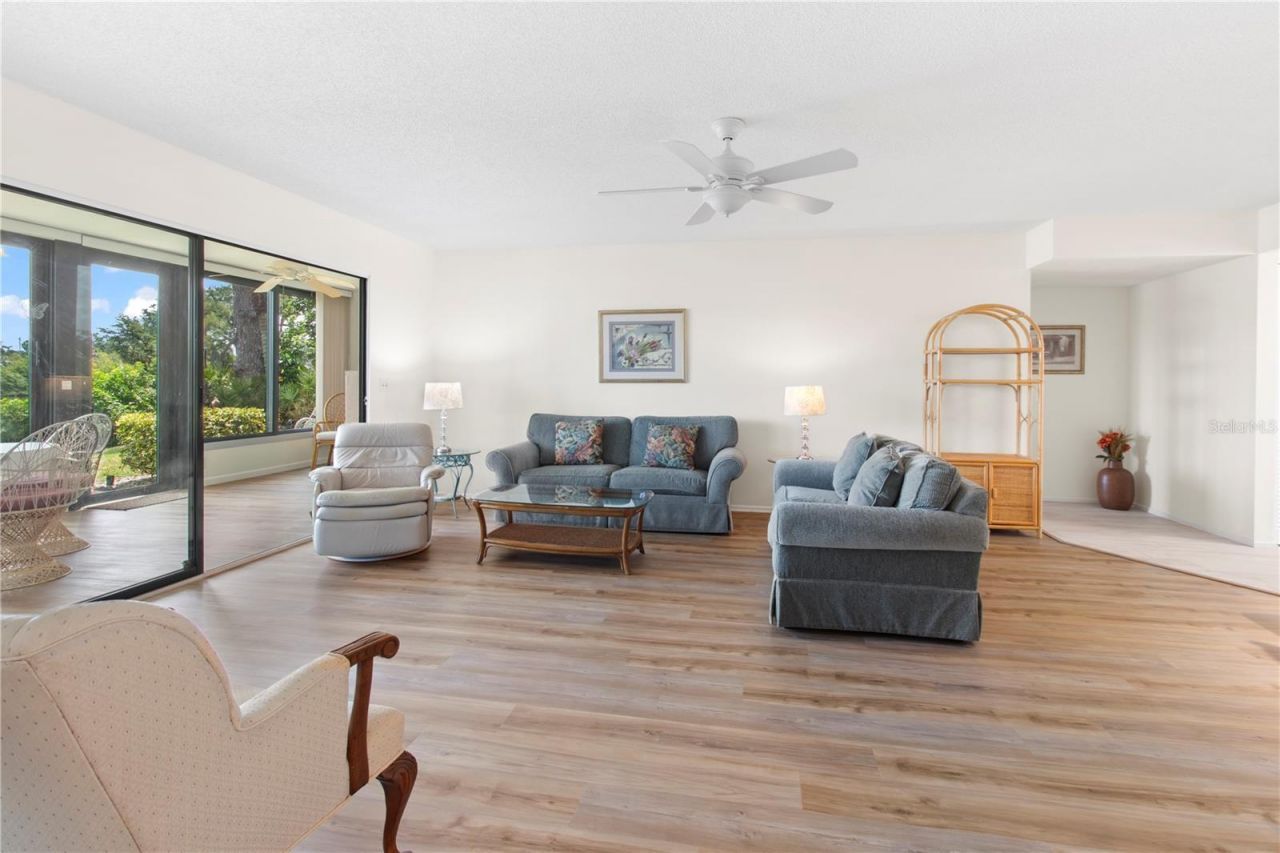220 Lakewood Drive , Bradenton, FL 34210 Photo