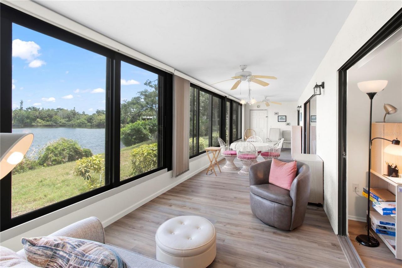 220 Lakewood Drive , Bradenton, FL 34210 Photo