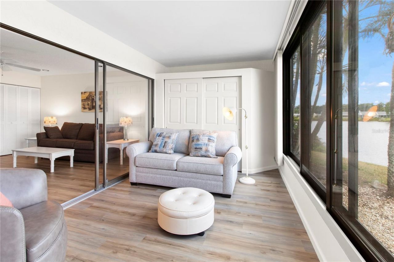 220 Lakewood Drive , Bradenton, FL 34210 Photo