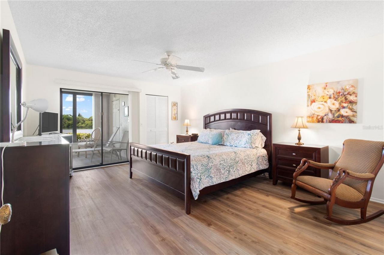 220 Lakewood Drive , Bradenton, FL 34210 Photo