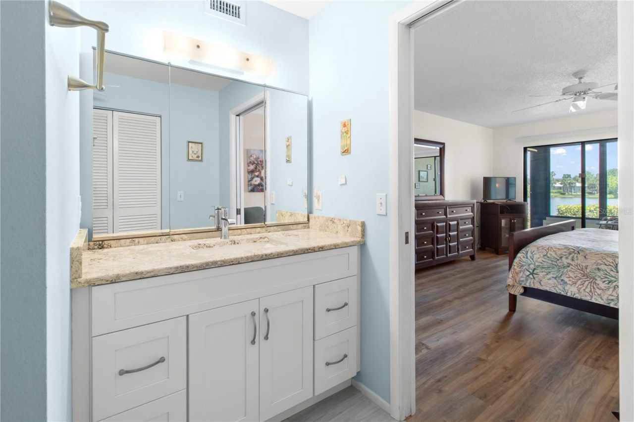 220 Lakewood Drive , Bradenton, FL 34210 Photo