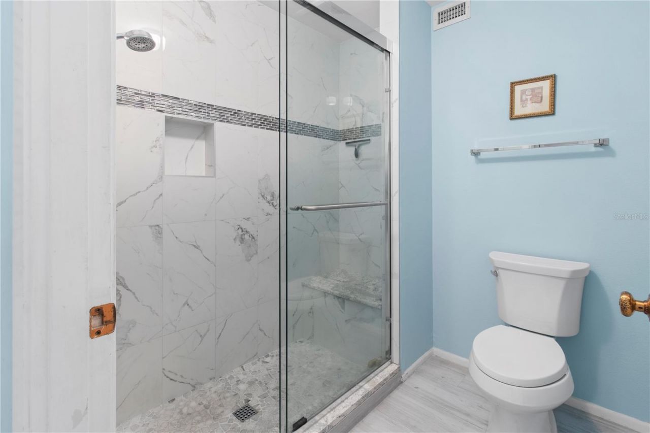 220 Lakewood Drive , Bradenton, FL 34210 Photo