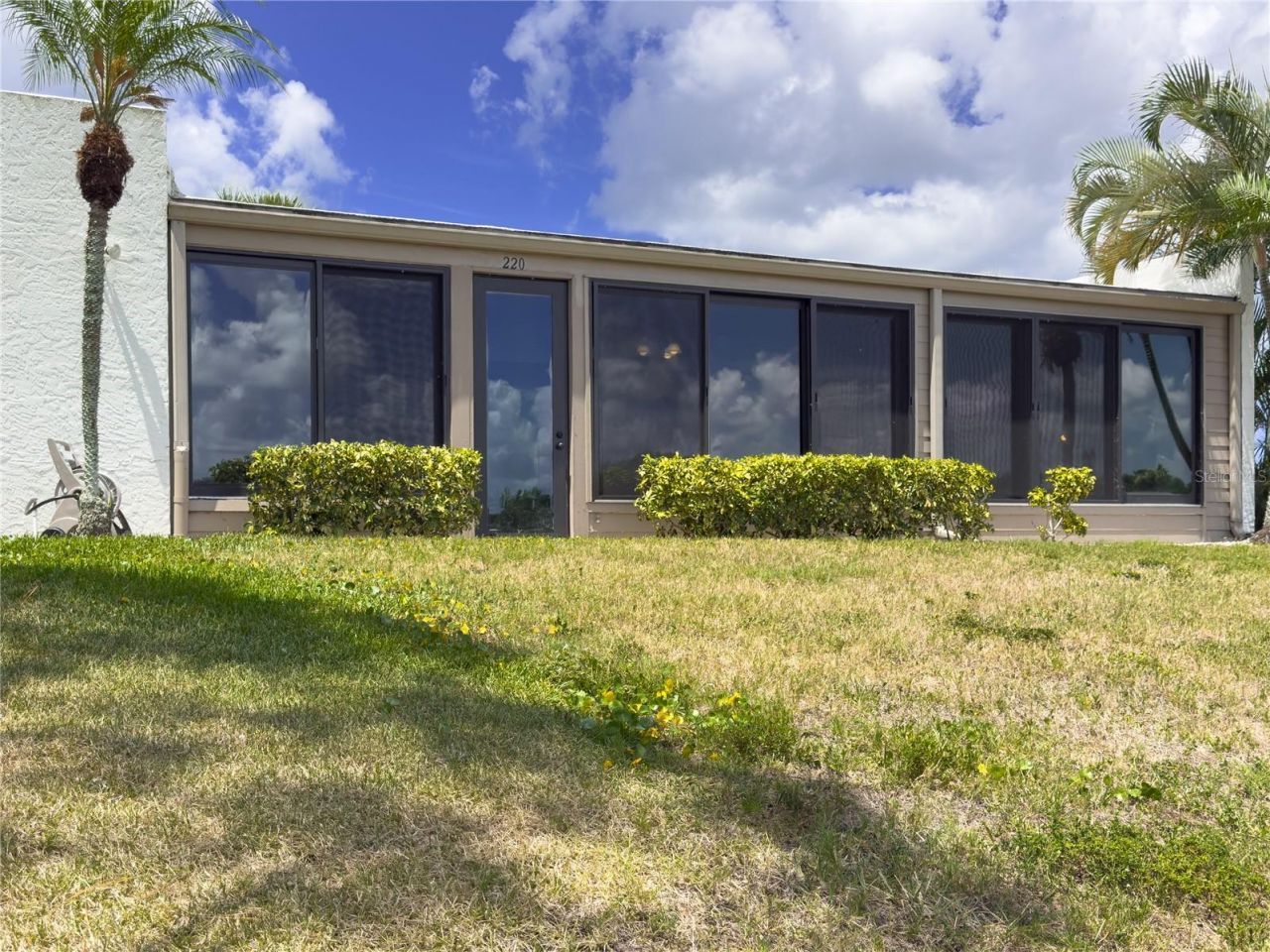 220 Lakewood Drive , Bradenton, FL 34210 Photo