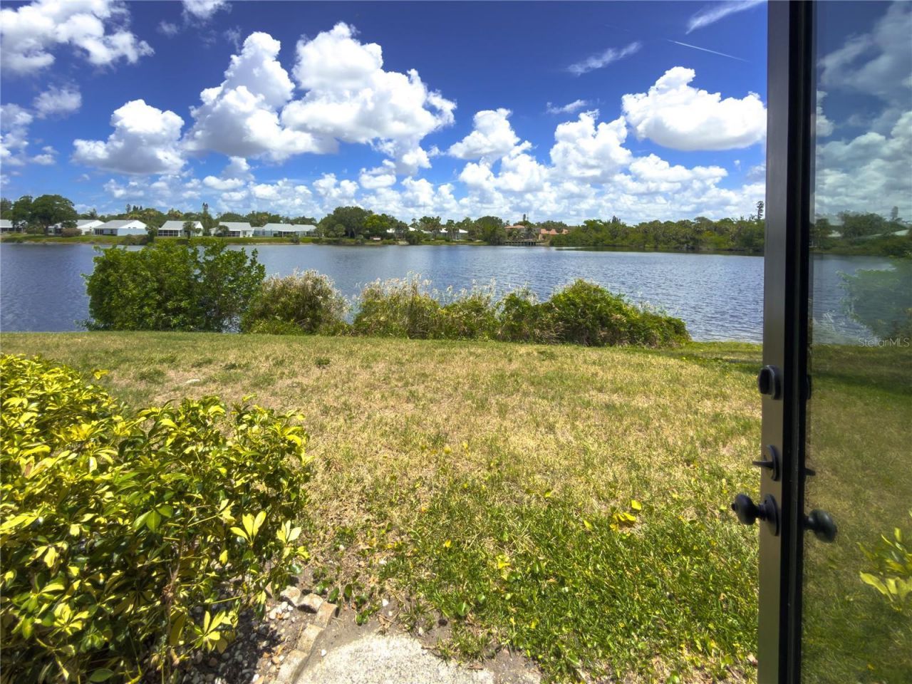 220 Lakewood Drive , Bradenton, FL 34210 Photo