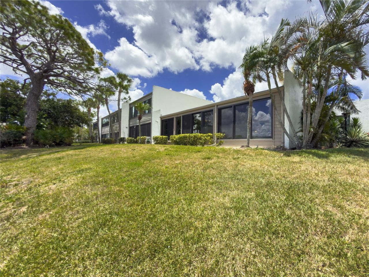 220 Lakewood Drive , Bradenton, FL 34210 Photo