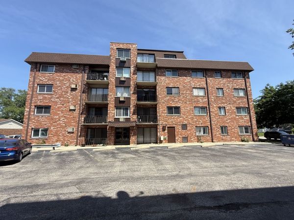 7110 W 93rd Place, Unit 3F, Oak Lawn, IL 60453