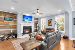 3209 Moonlight Drive photo 4