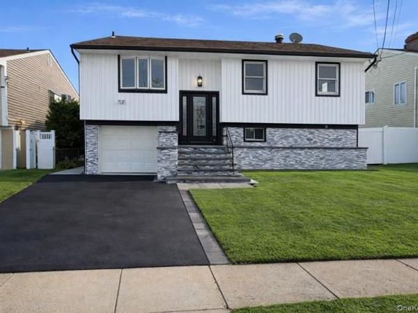 62 E 1st Street , Freeport, NY 11520