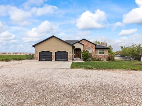 130 N 100 E, Gunnison, UT 84634
