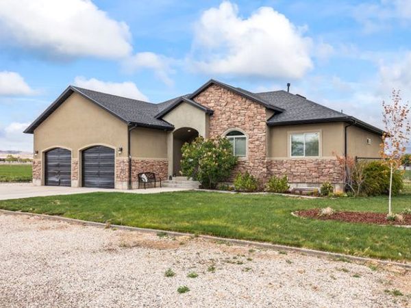 130 N 100 E, Gunnison, UT 84634
